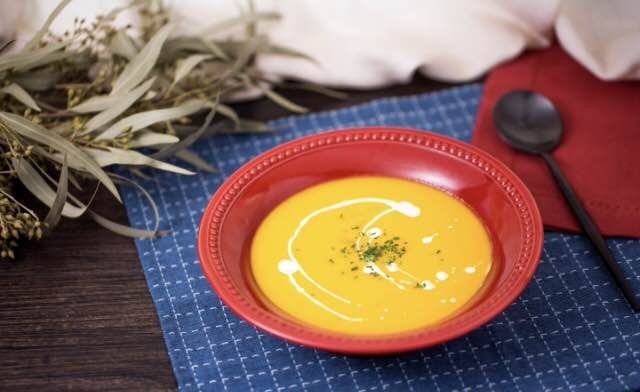 Thai-Style Squash and Carrot Soup